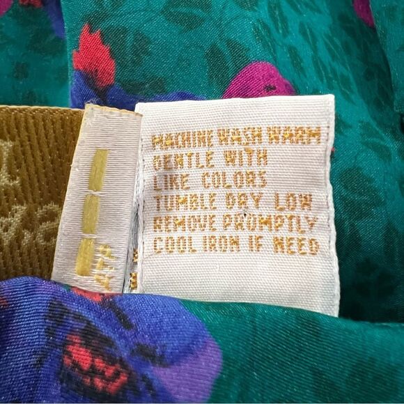 Vintage Gold Label Victoria's Secret Smoking Jacket/Pajama Top - S‎ - Picture 12 of 12